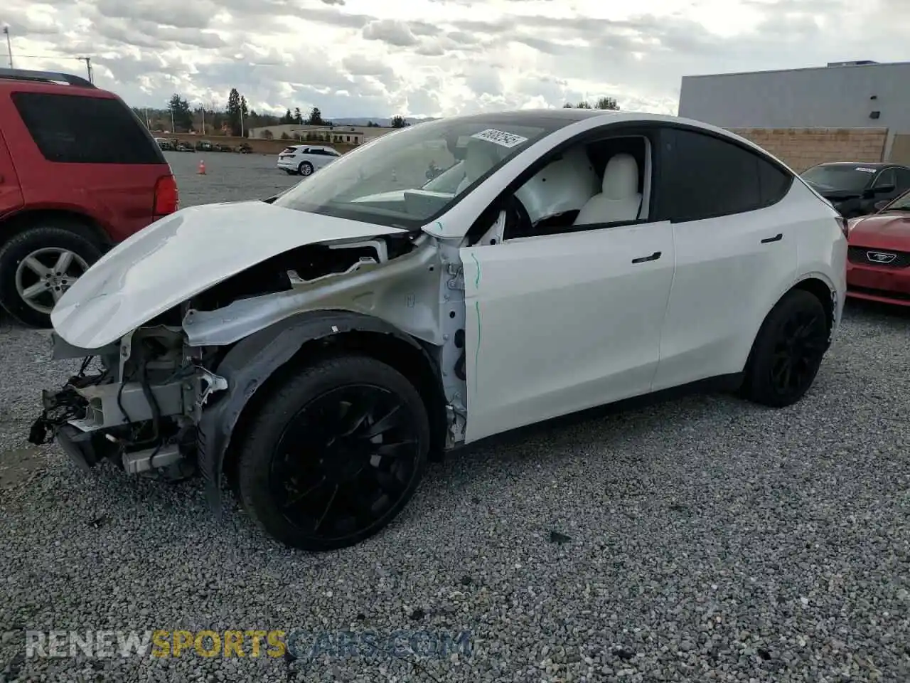 1 Photograph of a damaged car 5YJYGDEE4MF270771 TESLA MODEL Y 2021