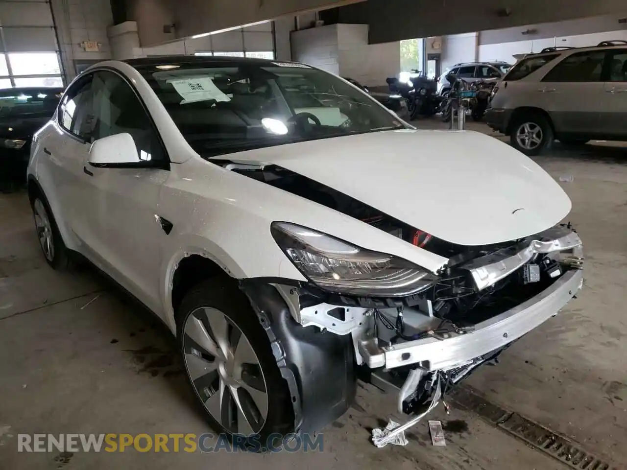 1 Фотография поврежденного автомобиля 5YJYGDEE5MF061216 TESLA MODEL Y 2021