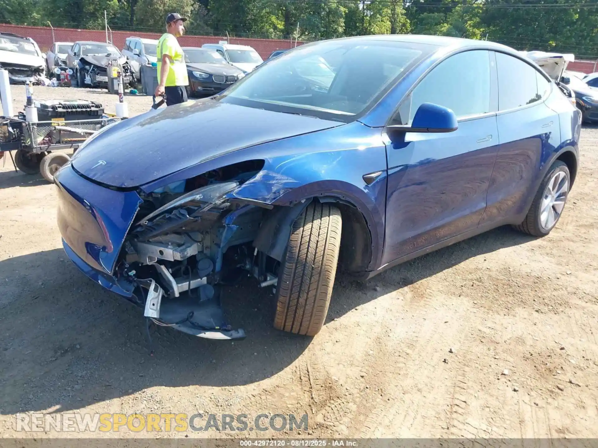 2 Photograph of a damaged car 5YJYGDEE5MF066691 TESLA MODEL Y 2021