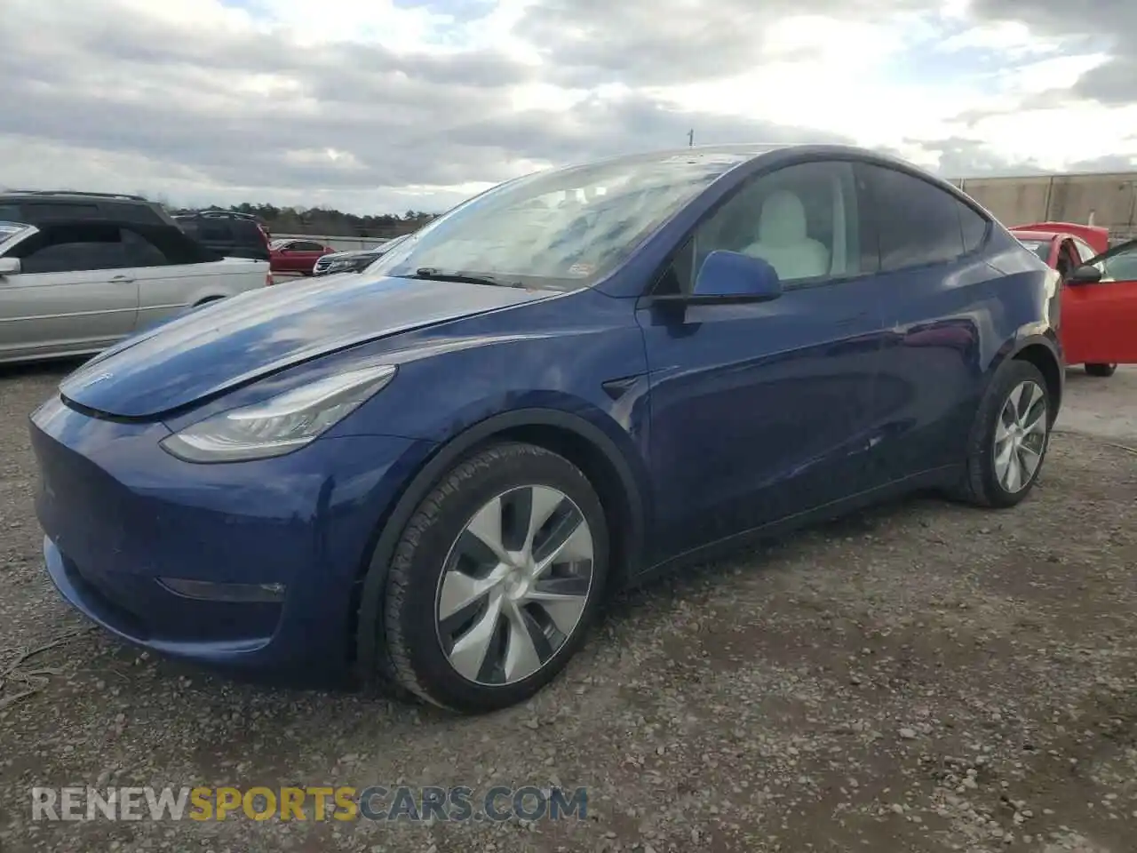 1 Photograph of a damaged car 5YJYGDEE5MF069199 TESLA MODEL Y 2021