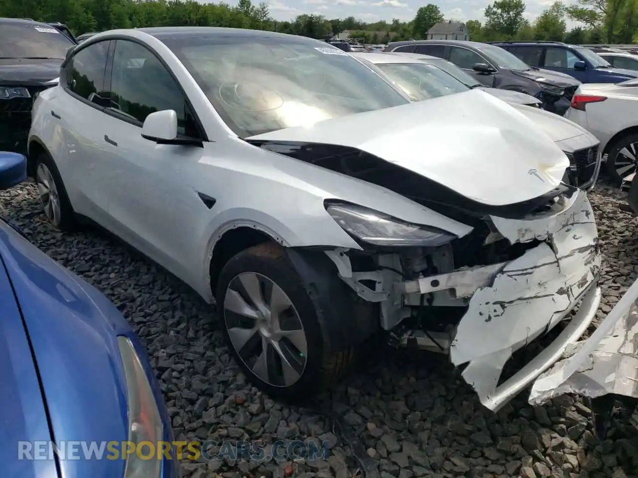 1 Photograph of a damaged car 5YJYGDEE5MF072717 TESLA MODEL Y 2021