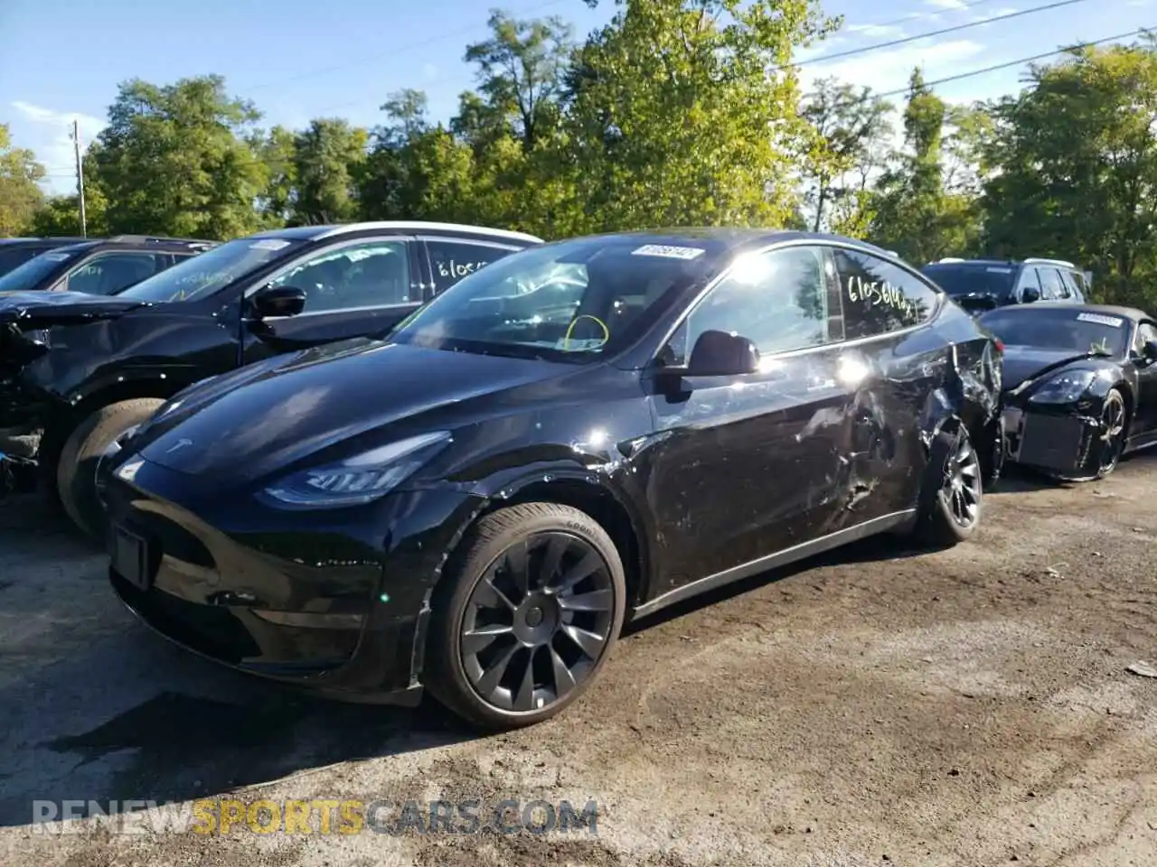 2 Photograph of a damaged car 5YJYGDEE5MF078016 TESLA MODEL Y 2021