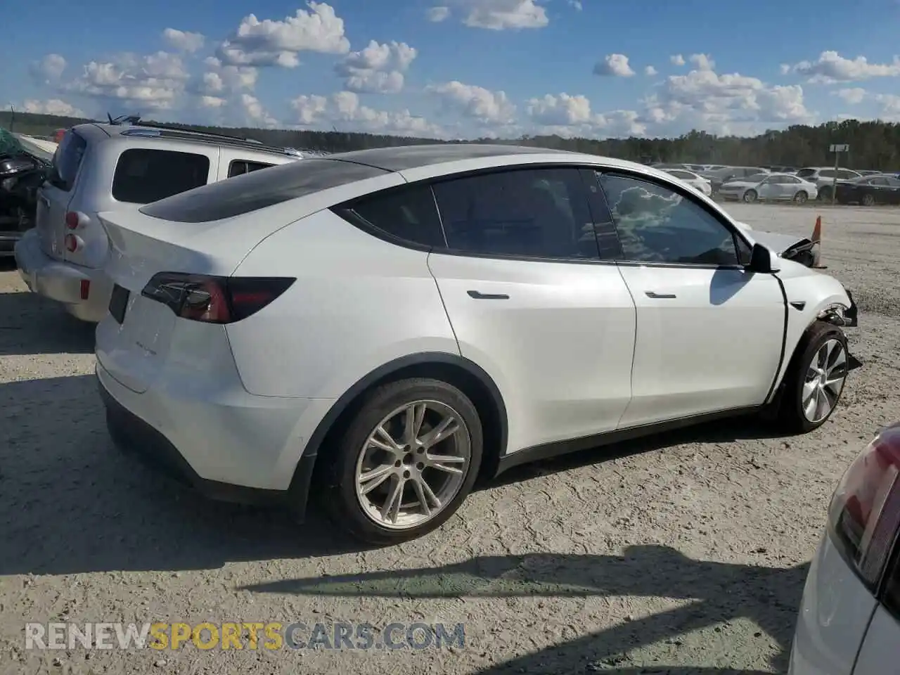 3 Фотография поврежденного автомобиля 5YJYGDEE5MF081658 TESLA MODEL Y 2021