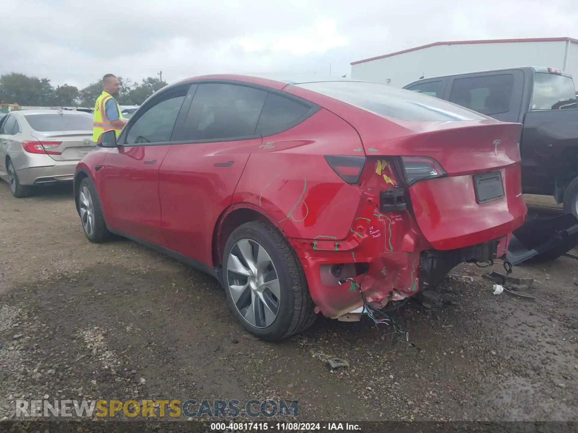 3 Photograph of a damaged car 5YJYGDEE5MF083684 TESLA MODEL Y 2021
