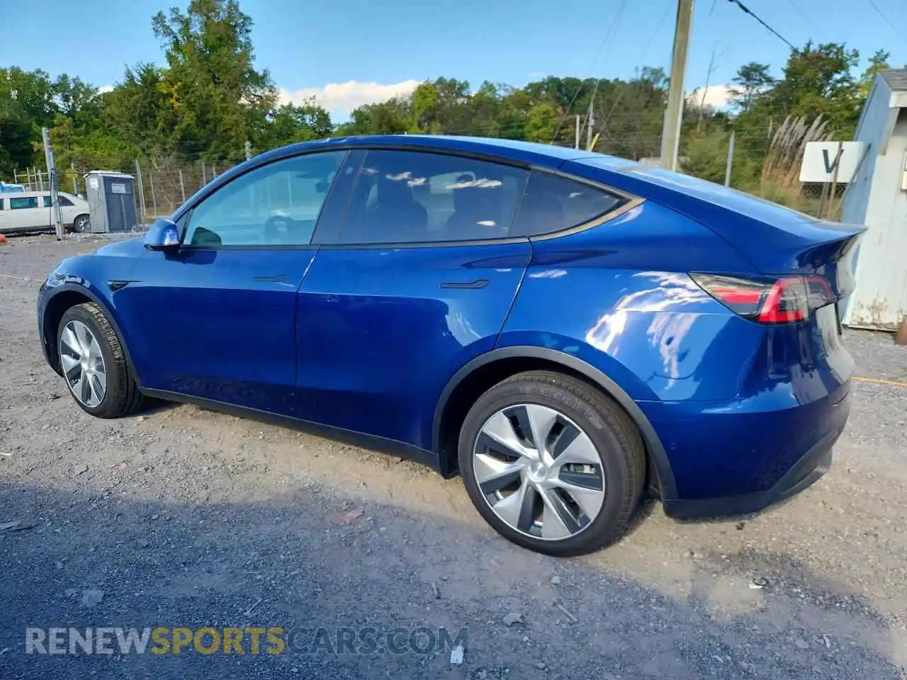 2 Photograph of a damaged car 5YJYGDEE5MF087489 TESLA MODEL Y 2021