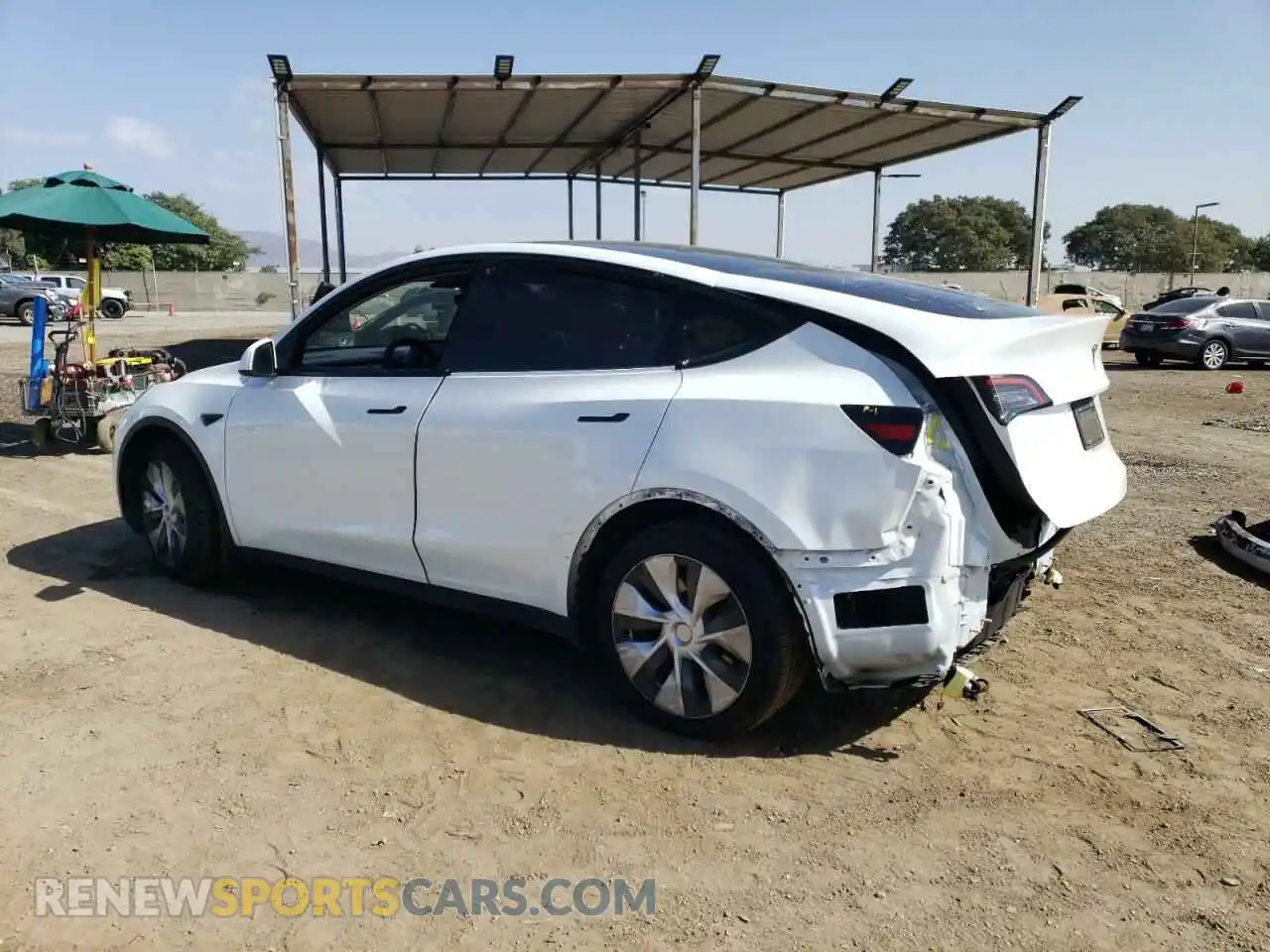 2 Photograph of a damaged car 5YJYGDEE5MF092210 TESLA MODEL Y 2021