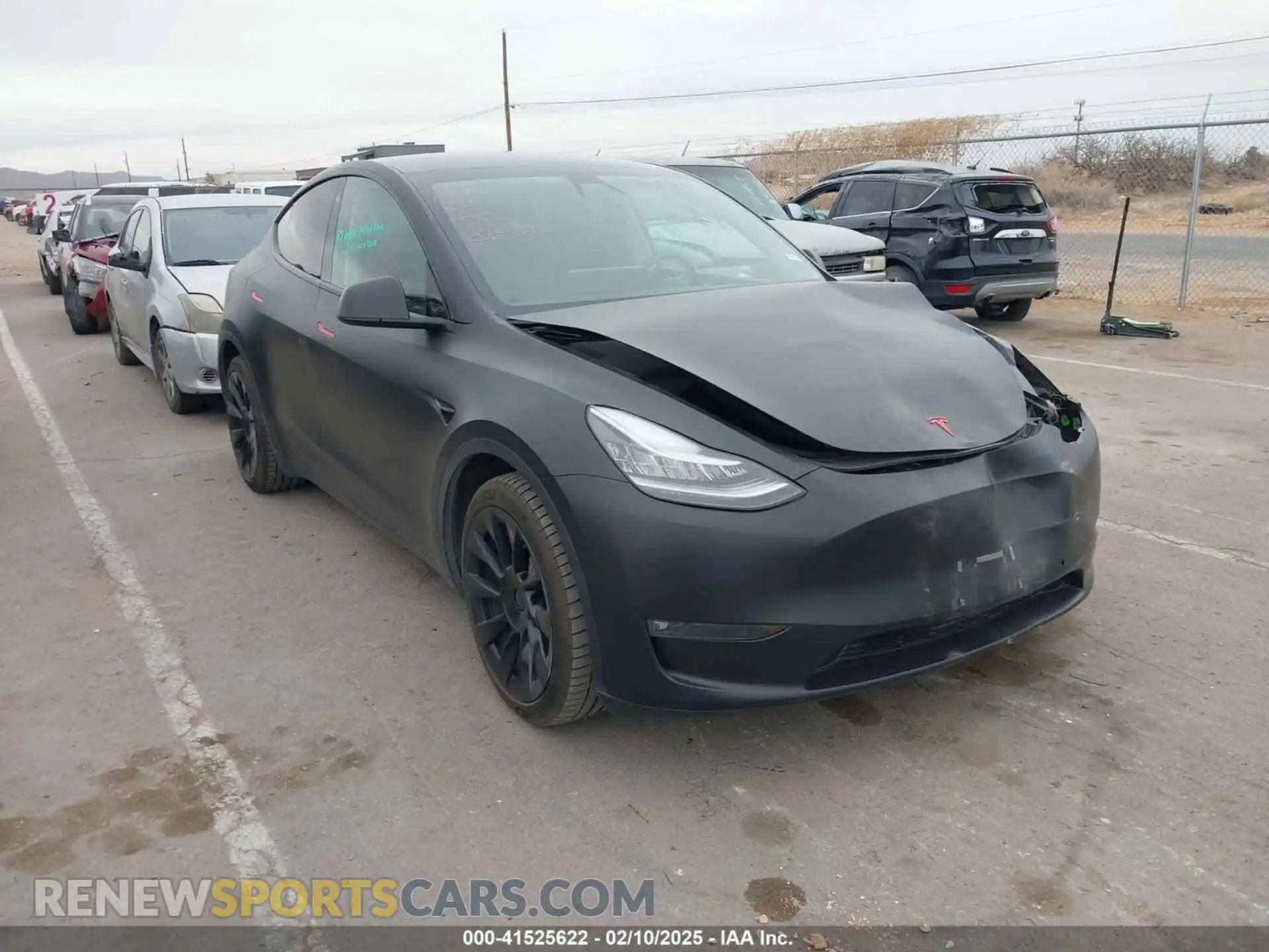 1 Photograph of a damaged car 5YJYGDEE5MF111774 TESLA MODEL Y 2021