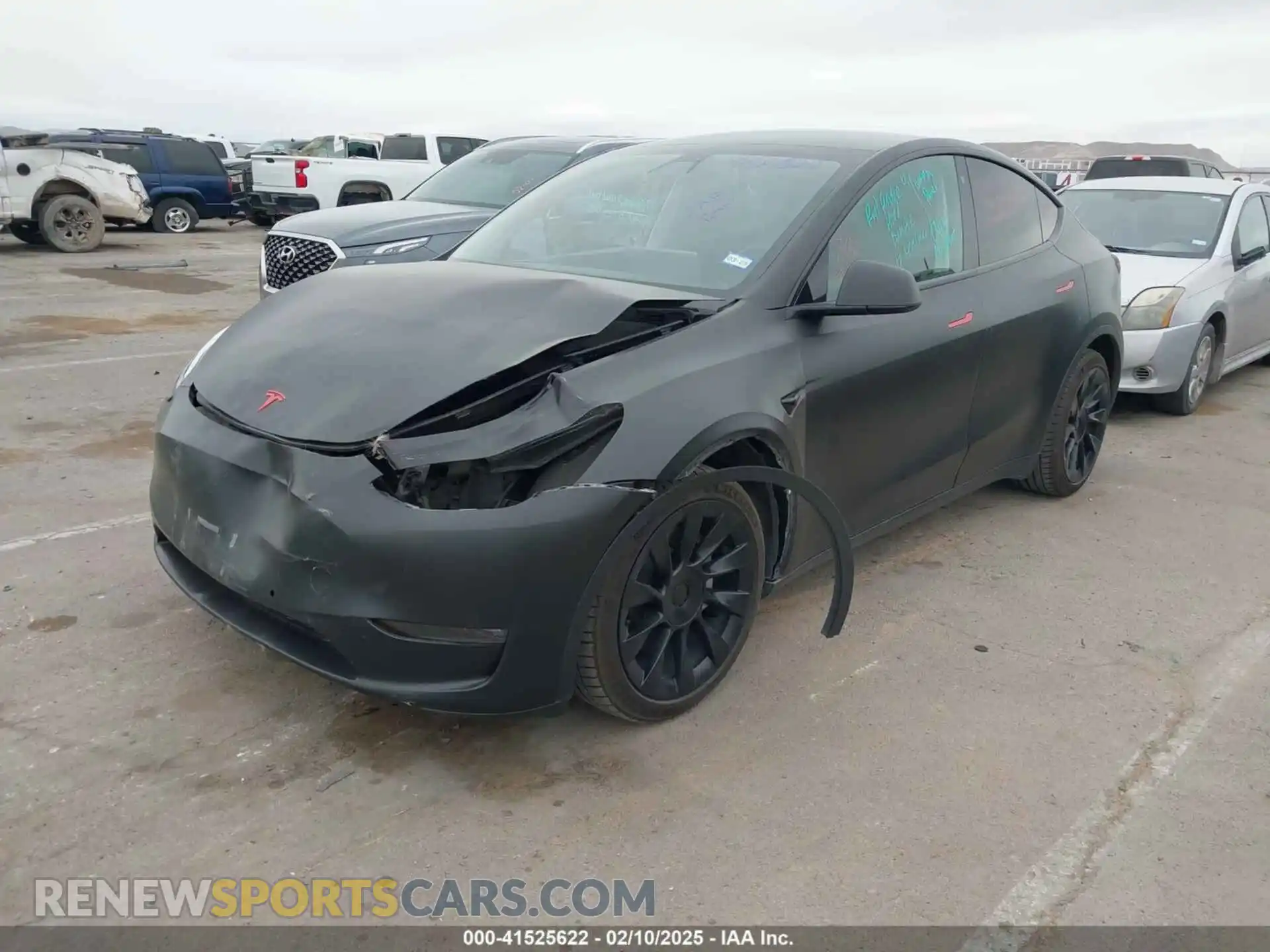 2 Photograph of a damaged car 5YJYGDEE5MF111774 TESLA MODEL Y 2021
