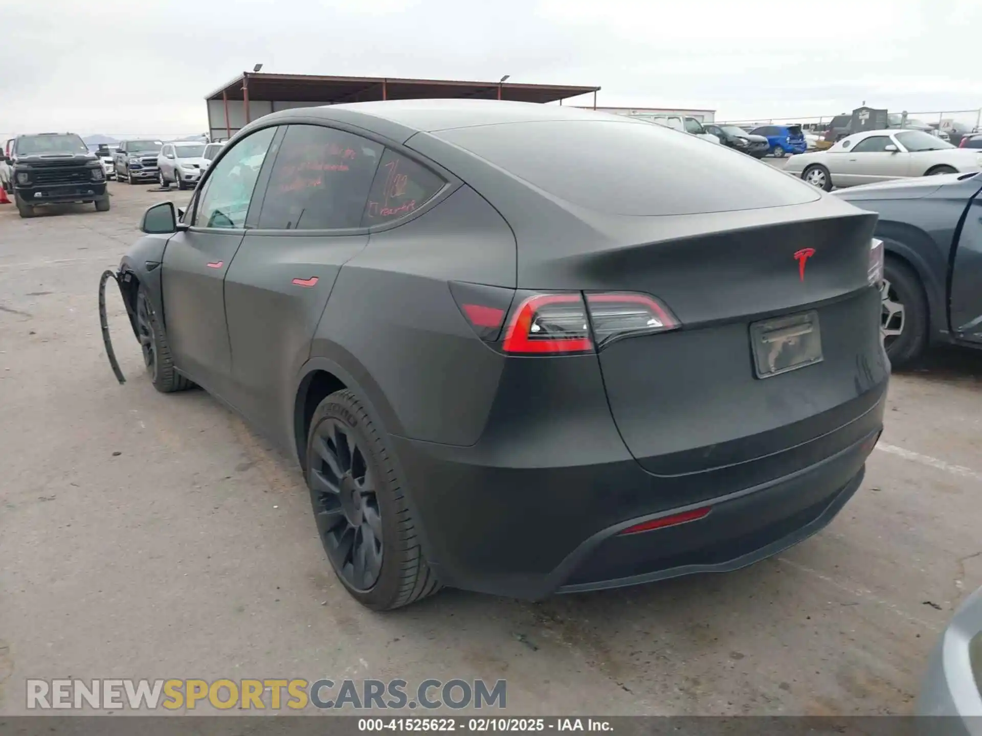 3 Photograph of a damaged car 5YJYGDEE5MF111774 TESLA MODEL Y 2021