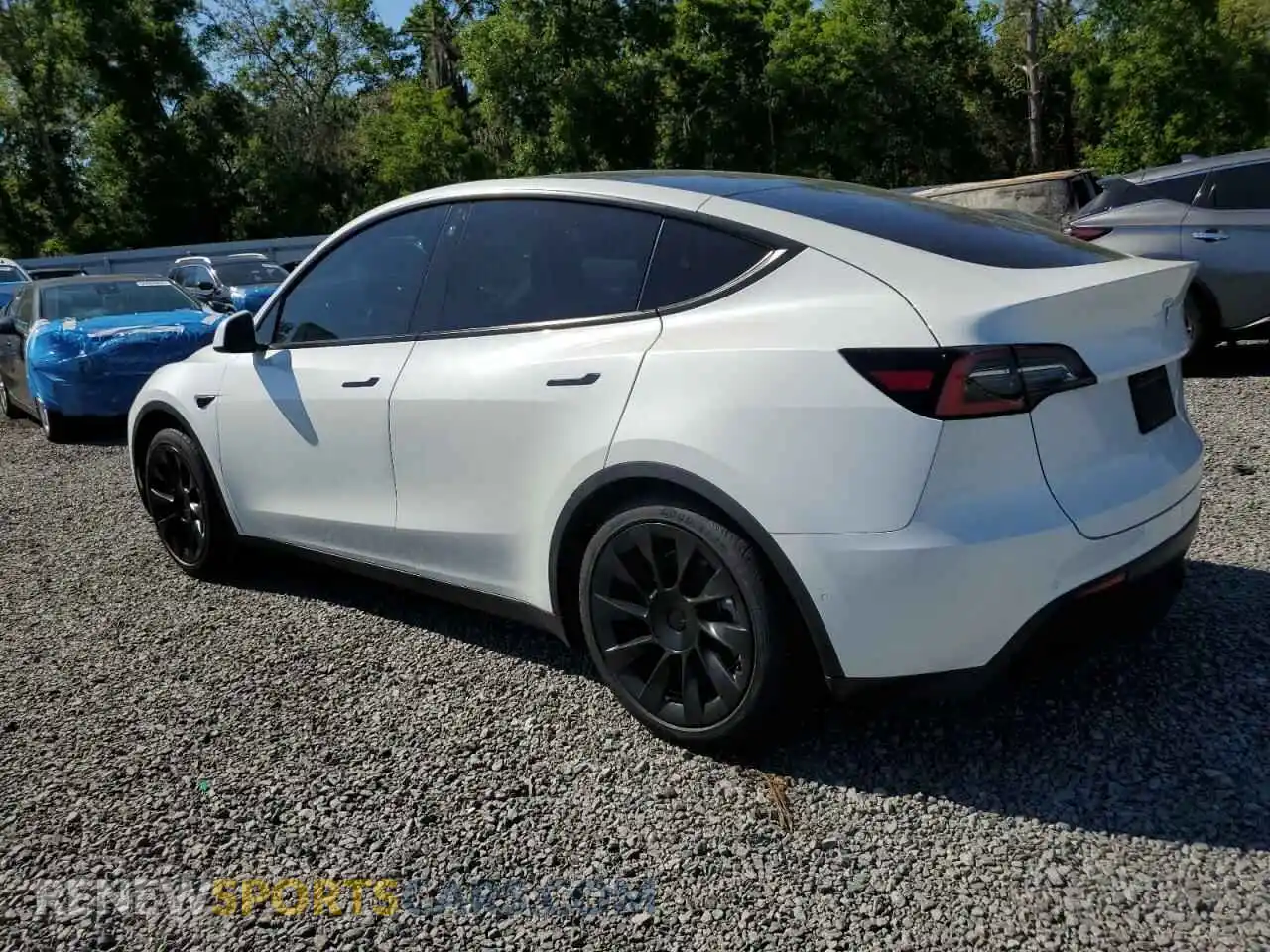 2 Photograph of a damaged car 5YJYGDEE5MF141440 TESLA MODEL Y 2021