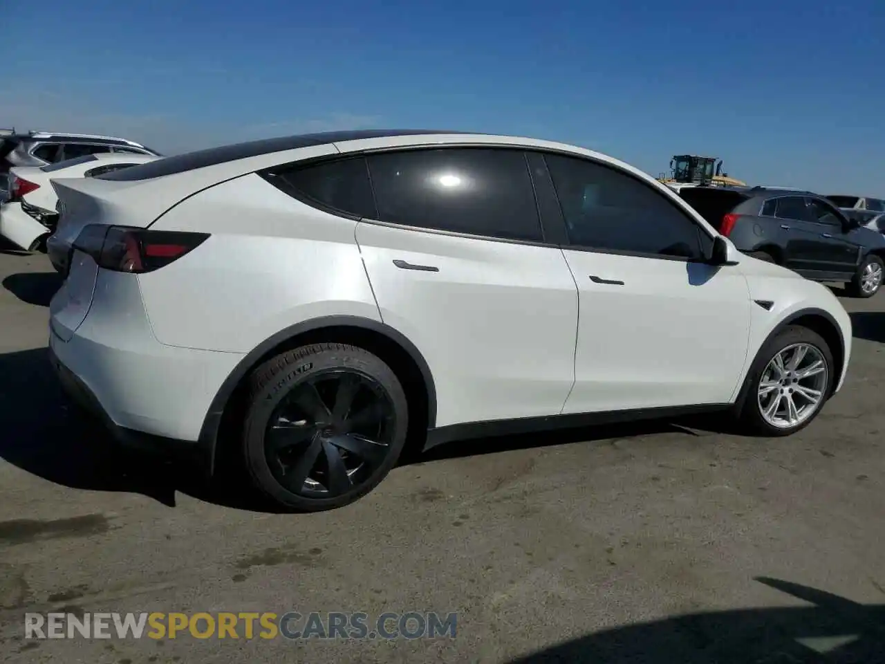 3 Photograph of a damaged car 5YJYGDEE5MF153717 TESLA MODEL Y 2021