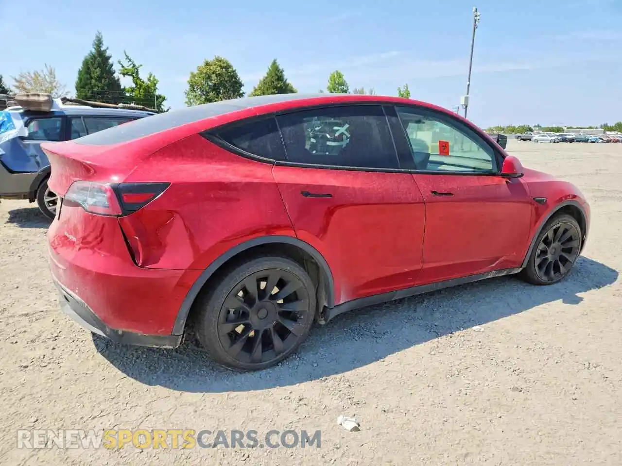3 Photograph of a damaged car 5YJYGDEE5MF157220 TESLA MODEL Y 2021