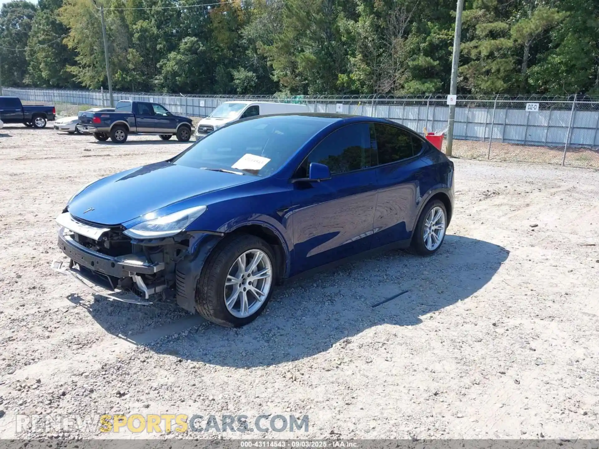2 Photograph of a damaged car 5YJYGDEE5MF176933 TESLA MODEL Y 2021