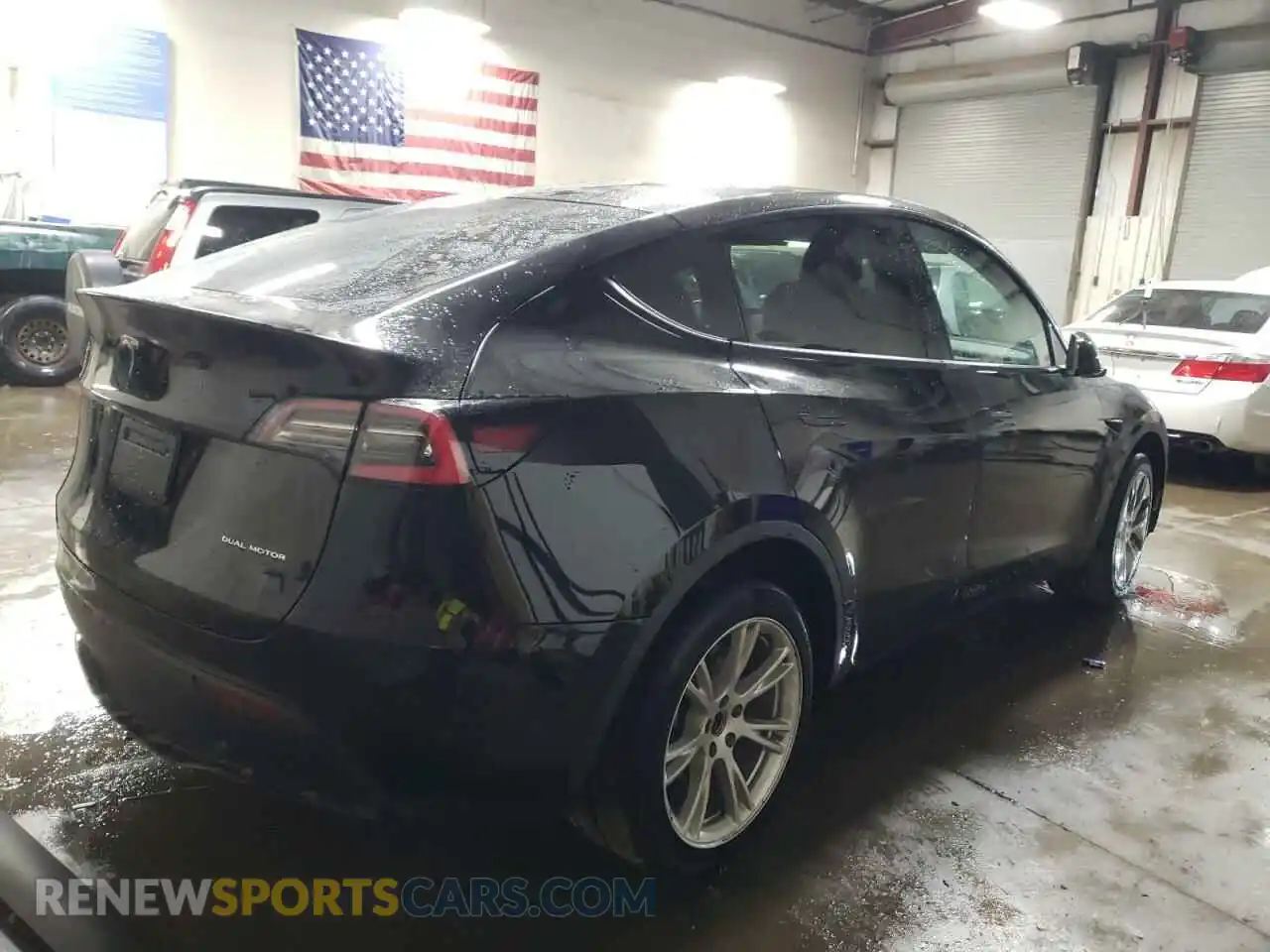 3 Photograph of a damaged car 5YJYGDEE5MF187818 TESLA MODEL Y 2021