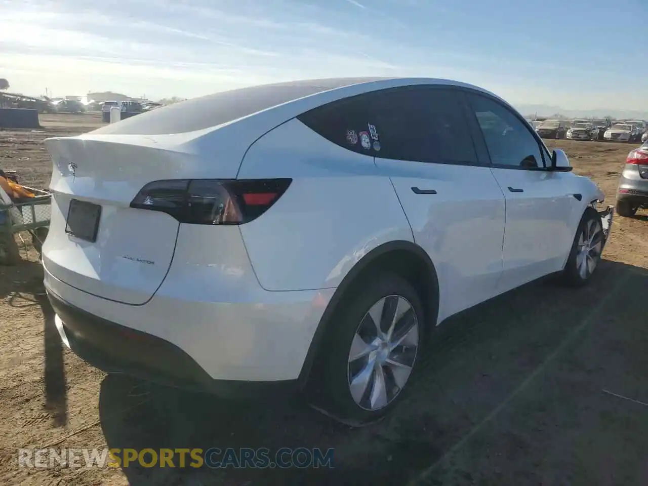 3 Photograph of a damaged car 5YJYGDEE5MF204679 TESLA MODEL Y 2021