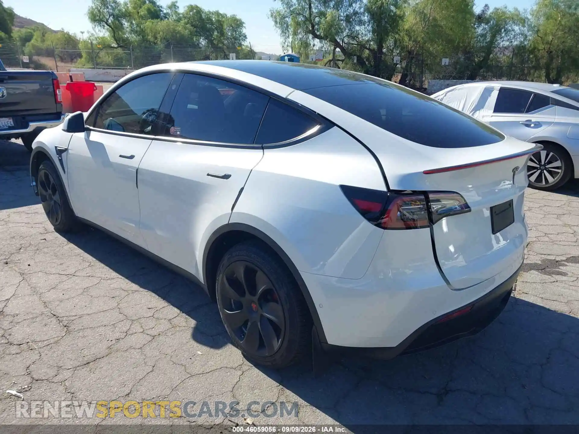 3 fotografías del automóvil dañado 5YJYGDEE5MF208280 TESLA MODEL Y 2021