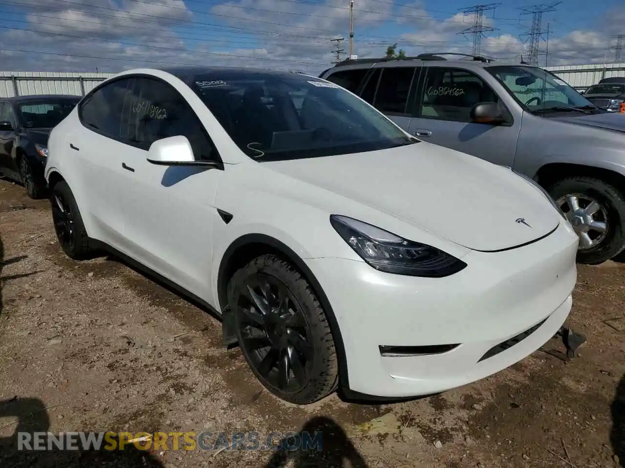1 Photograph of a damaged car 5YJYGDEE5MF225158 TESLA MODEL Y 2021