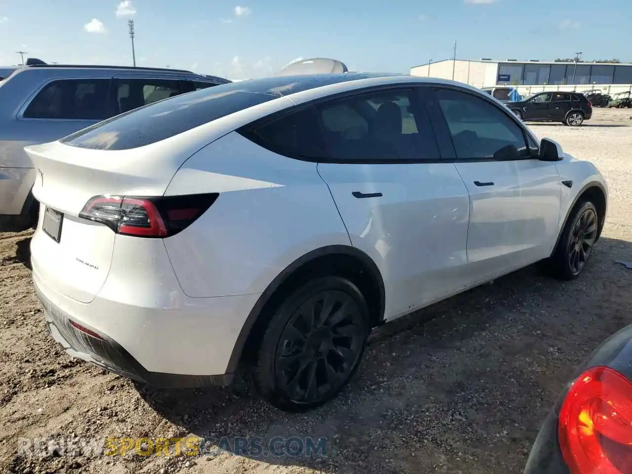 3 Photograph of a damaged car 5YJYGDEE5MF228867 TESLA MODEL Y 2021
