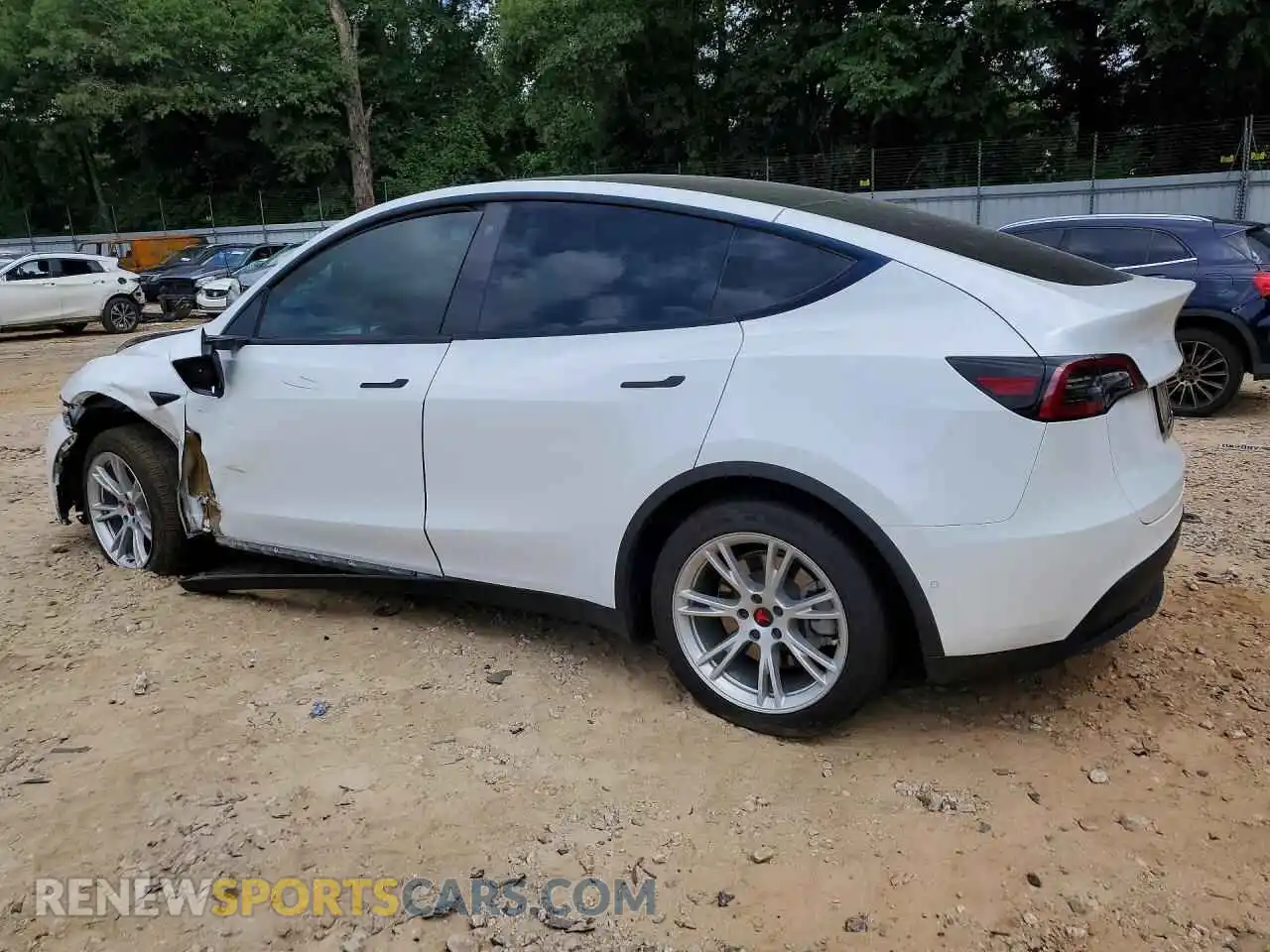 2 fotografías del automóvil dañado 5YJYGDEE5MF228903 TESLA MODEL Y 2021