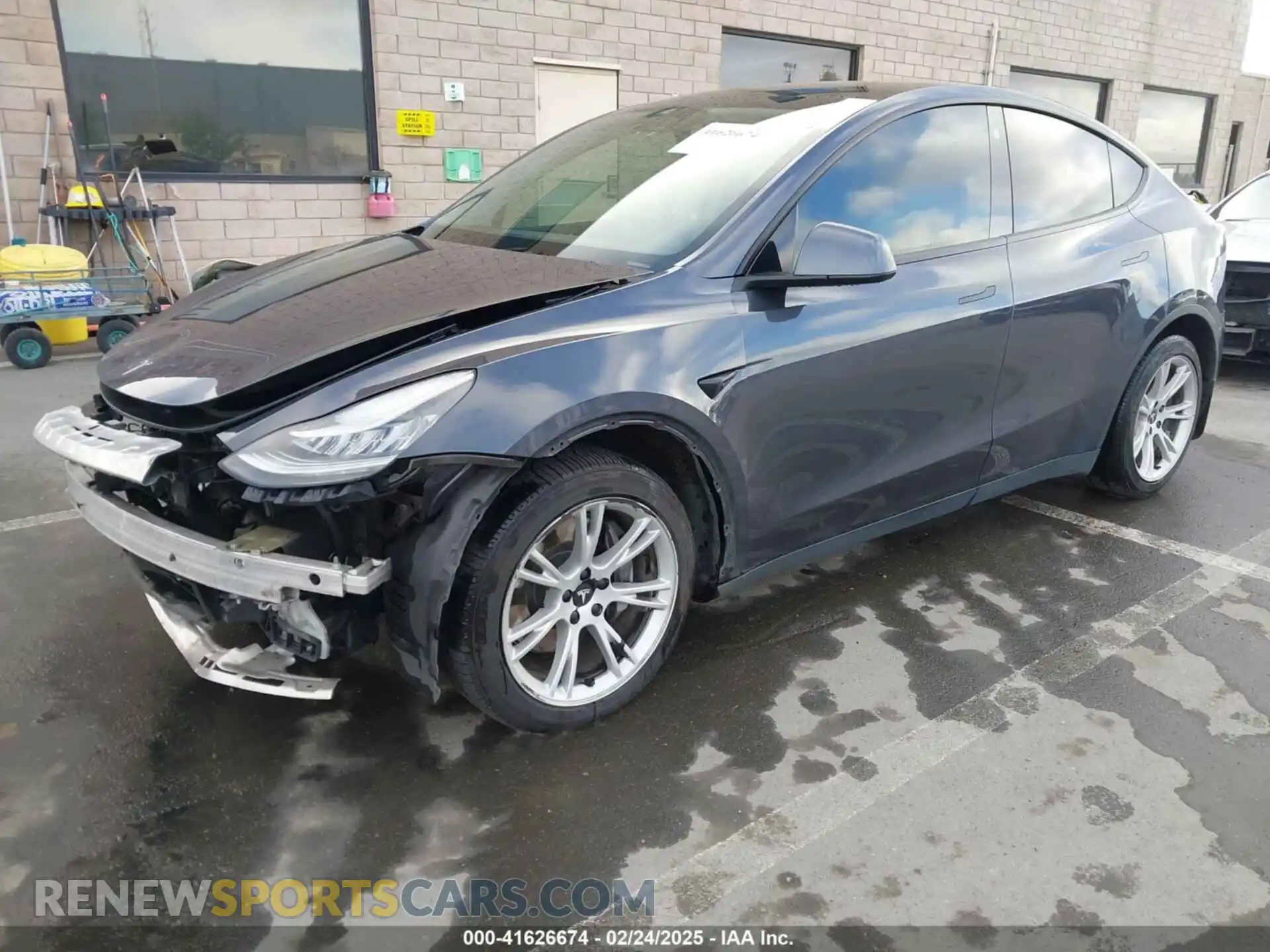 2 Photograph of a damaged car 5YJYGDEE5MF240579 TESLA MODEL Y 2021