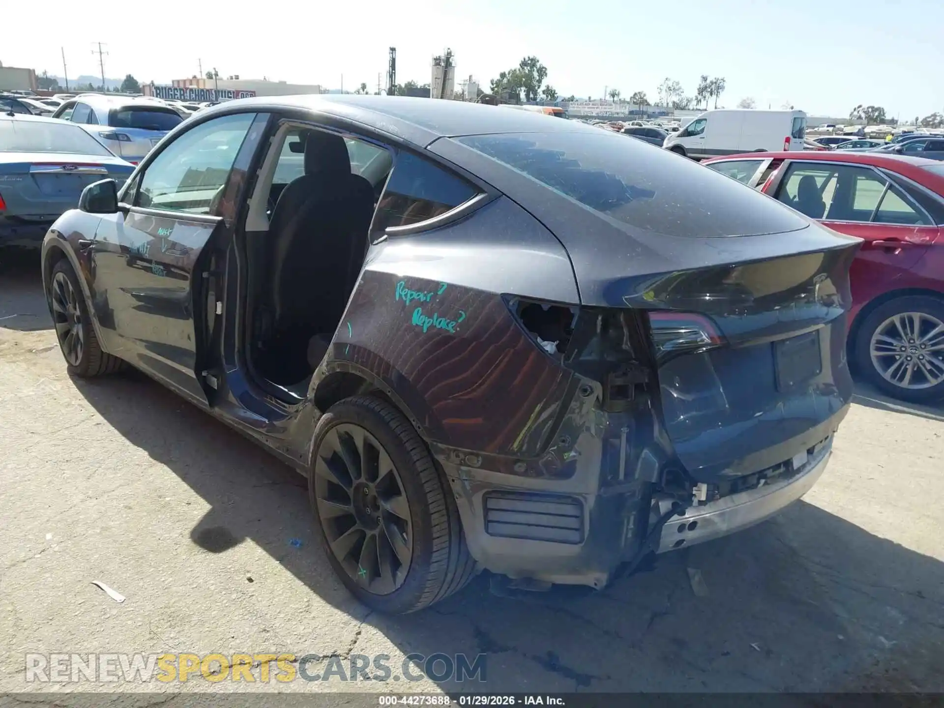 3 Photograph of a damaged car 5YJYGDEE5MF241683 TESLA MODEL Y 2021