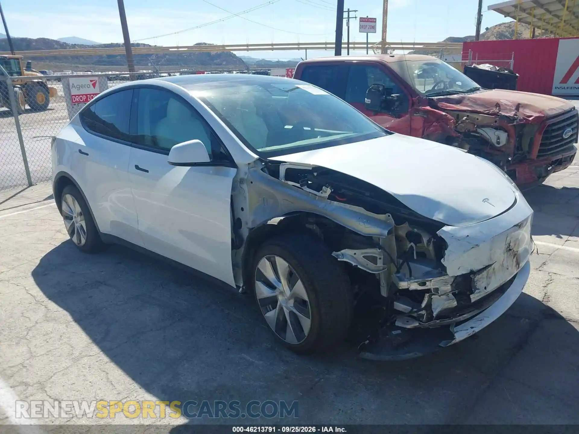 1 Photograph of a damaged car 5YJYGDEE5MF251517 TESLA MODEL Y 2021