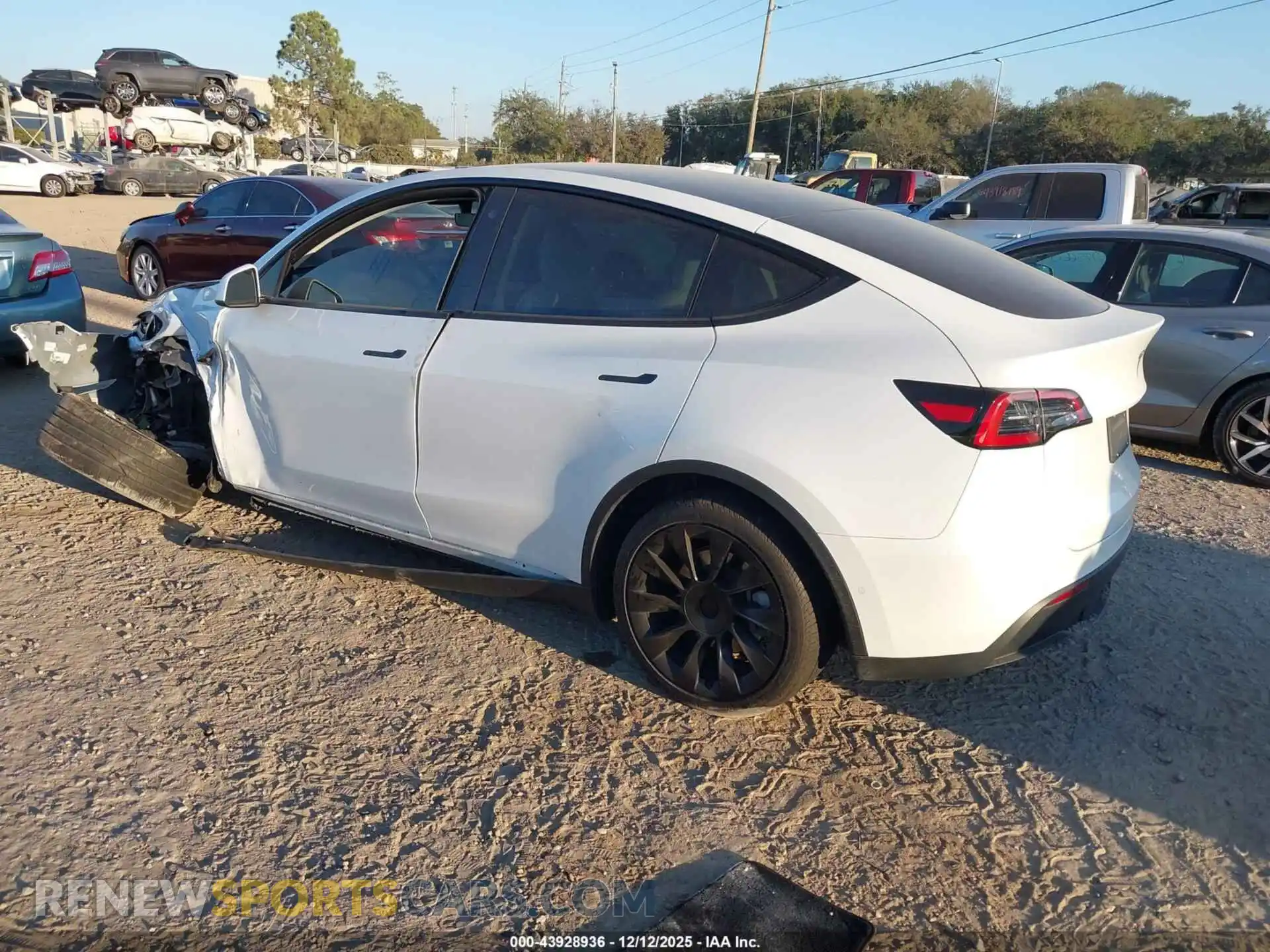 3 Photograph of a damaged car 5YJYGDEE5MF257351 TESLA MODEL Y 2021