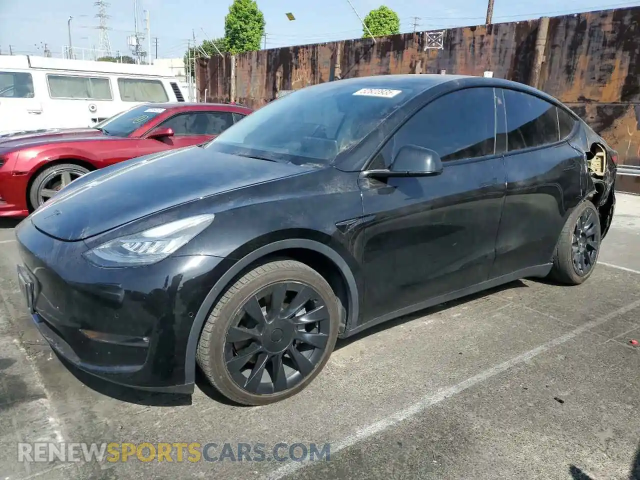 1 Photograph of a damaged car 5YJYGDEE5MF282363 TESLA MODEL Y 2021