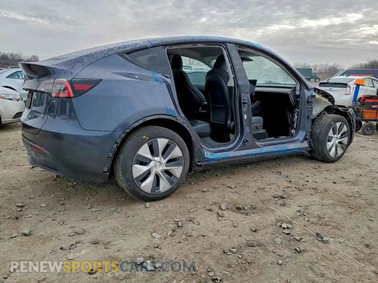 3 Photograph of a damaged car 5YJYGDEE6MF060415 TESLA MODEL Y 2021