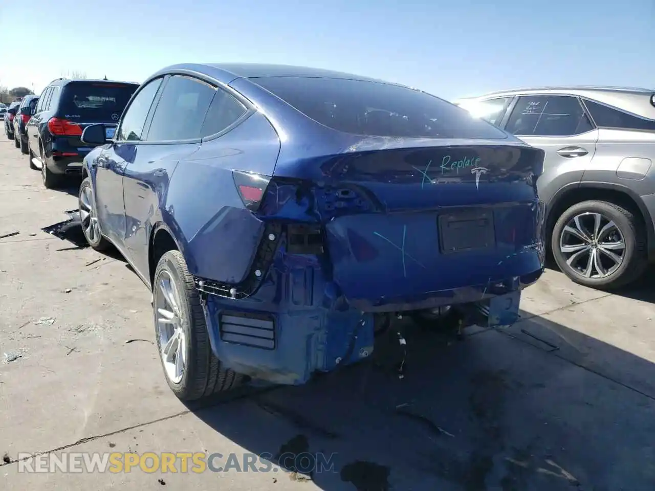 3 Photograph of a damaged car 5YJYGDEE6MF065789 TESLA MODEL Y 2021