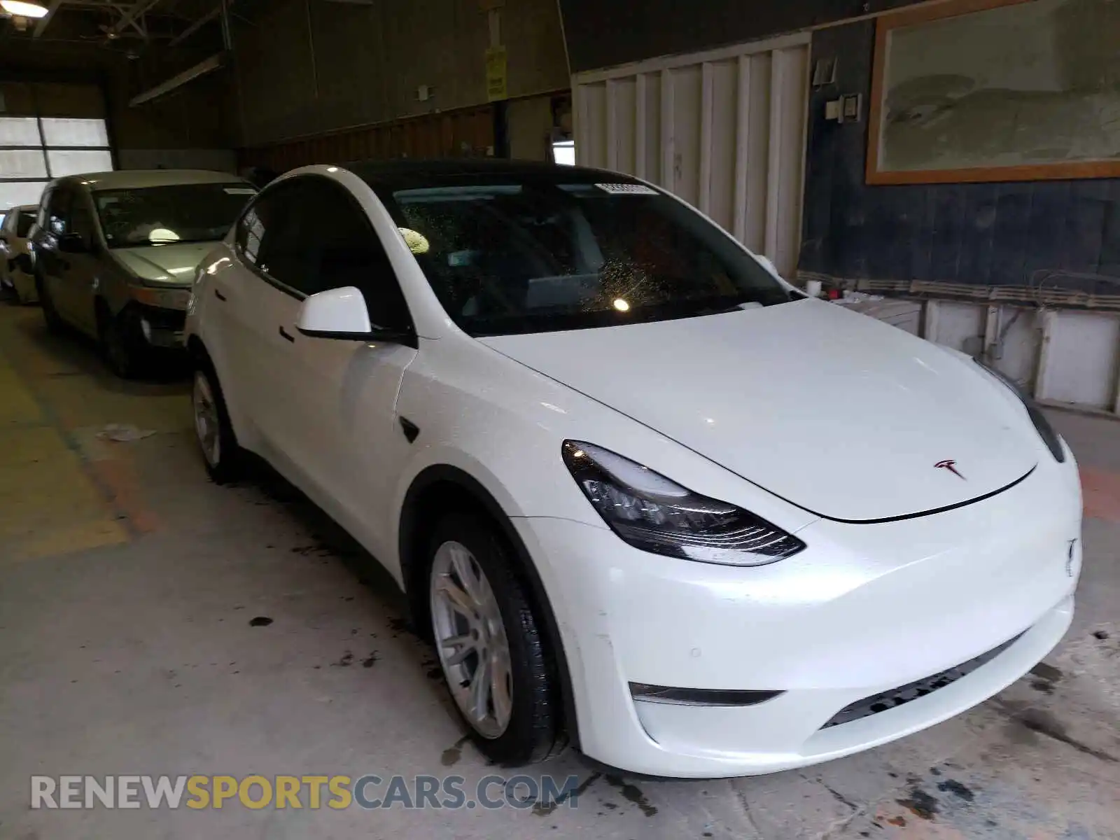 1 Photograph of a damaged car 5YJYGDEE6MF072919 TESLA MODEL Y 2021
