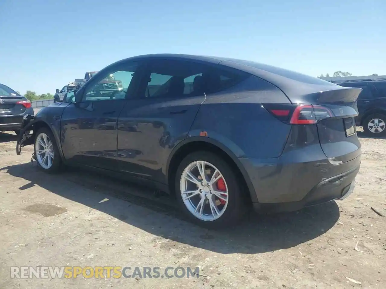 2 Photograph of a damaged car 5YJYGDEE6MF074492 TESLA MODEL Y 2021