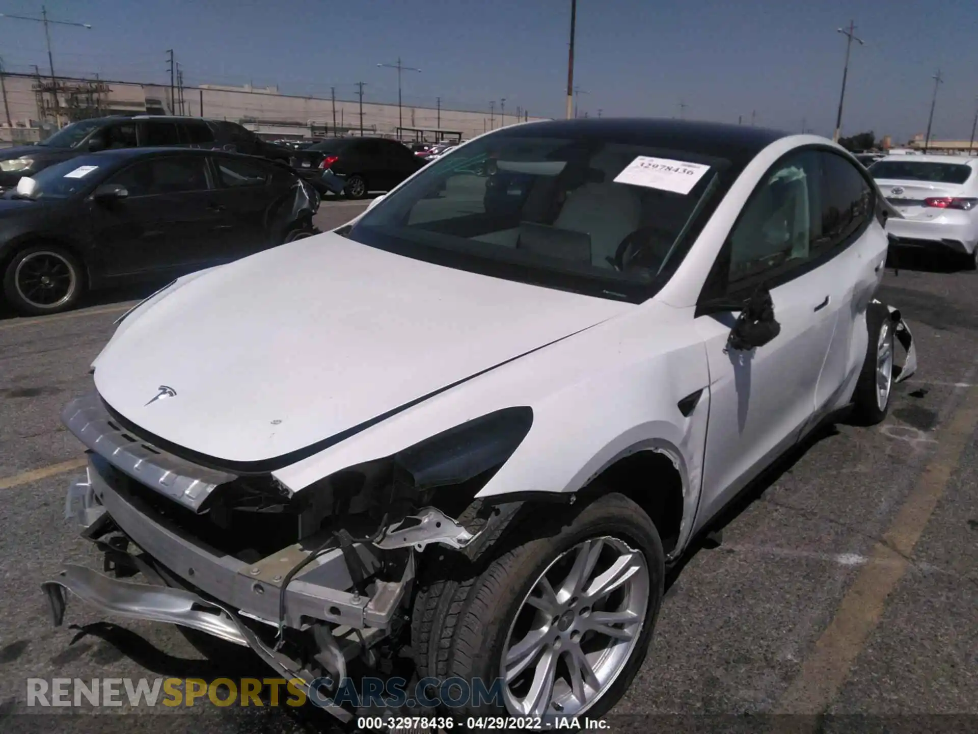 2 Photograph of a damaged car 5YJYGDEE6MF076128 TESLA MODEL Y 2021