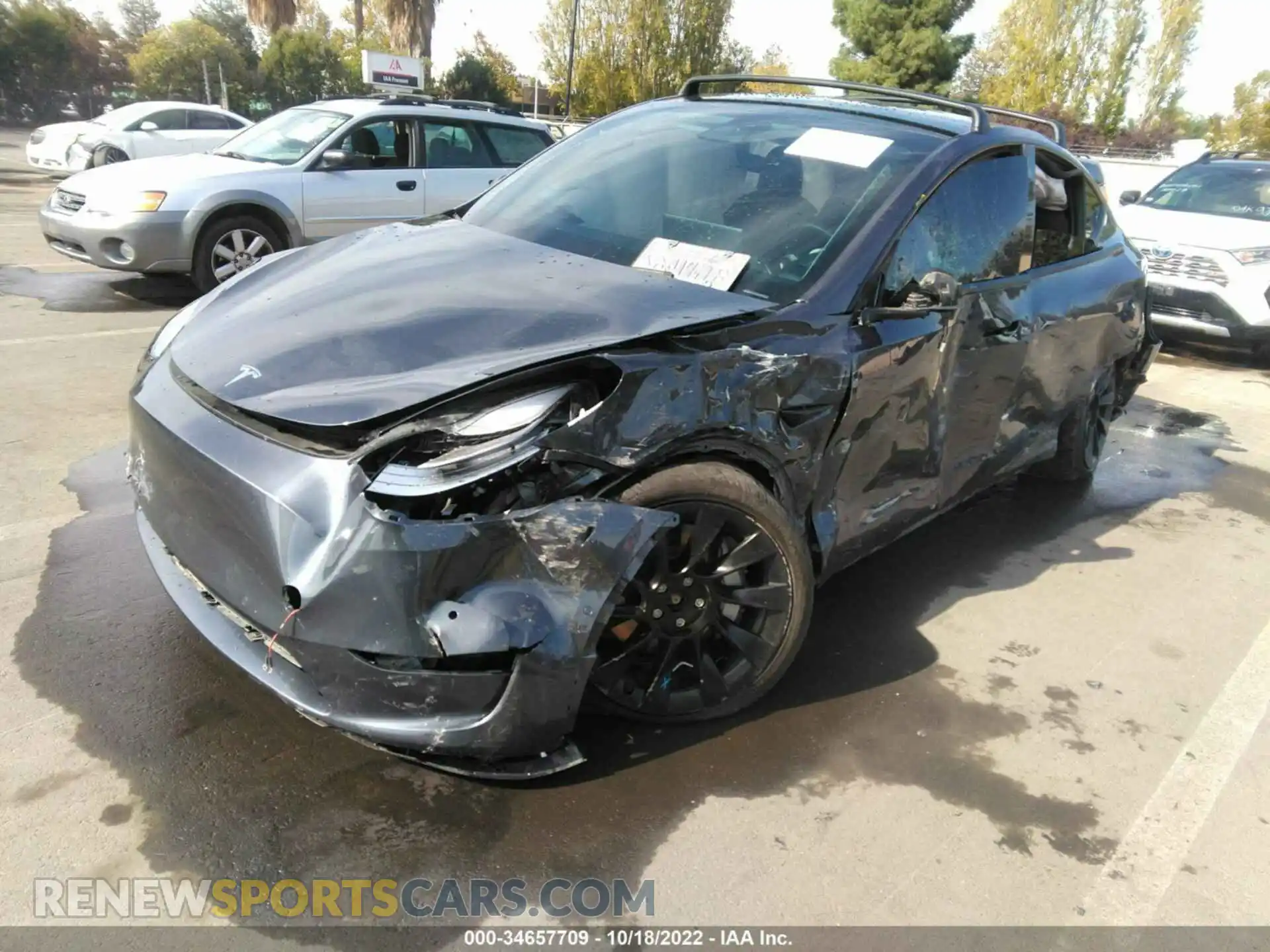 2 Photograph of a damaged car 5YJYGDEE6MF076808 TESLA MODEL Y 2021