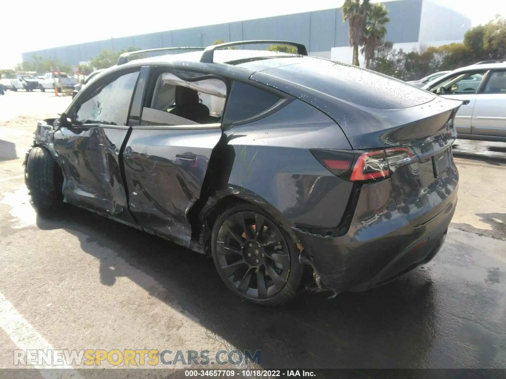 3 Photograph of a damaged car 5YJYGDEE6MF076808 TESLA MODEL Y 2021