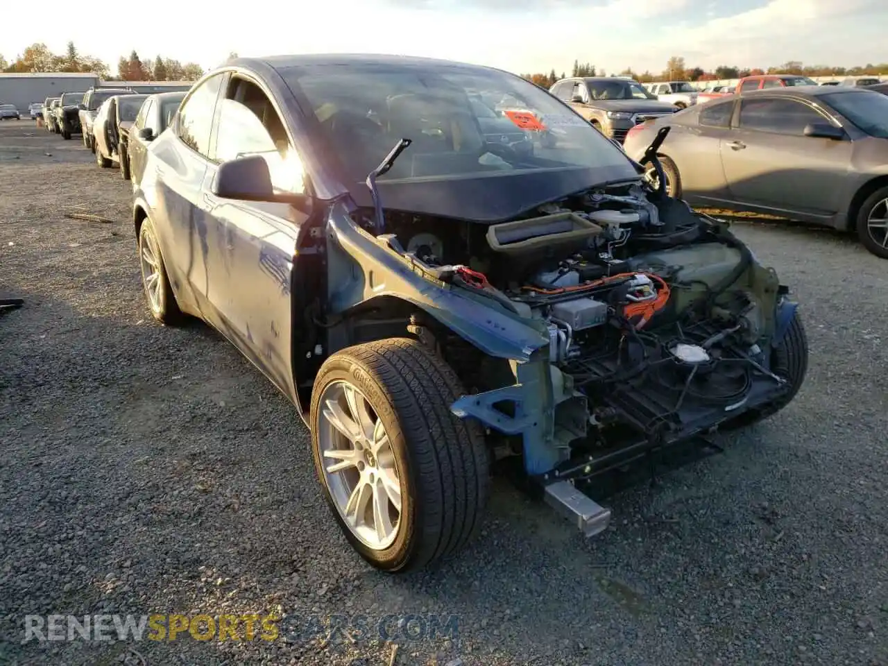 1 Photograph of a damaged car 5YJYGDEE6MF082561 TESLA MODEL Y 2021