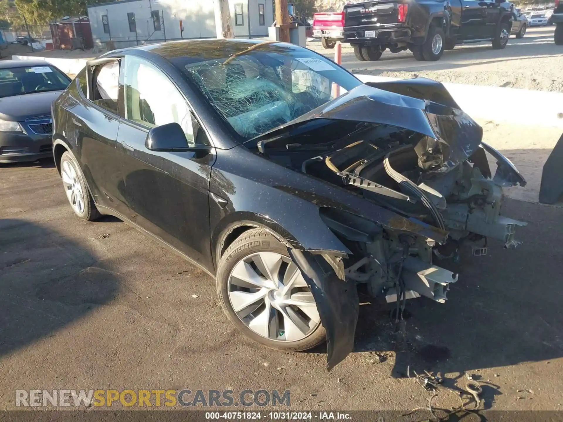 1 Photograph of a damaged car 5YJYGDEE6MF087257 TESLA MODEL Y 2021