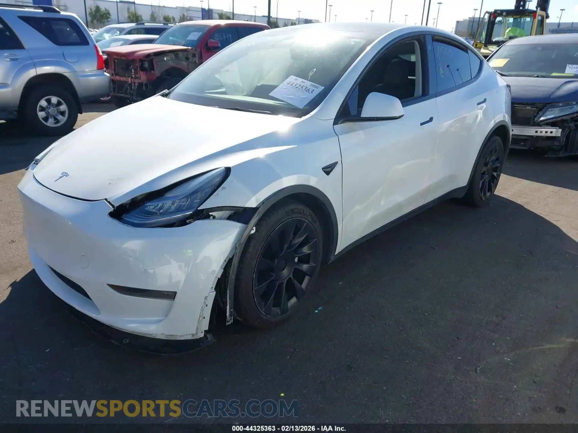 2 Photograph of a damaged car 5YJYGDEE6MF090644 TESLA MODEL Y 2021