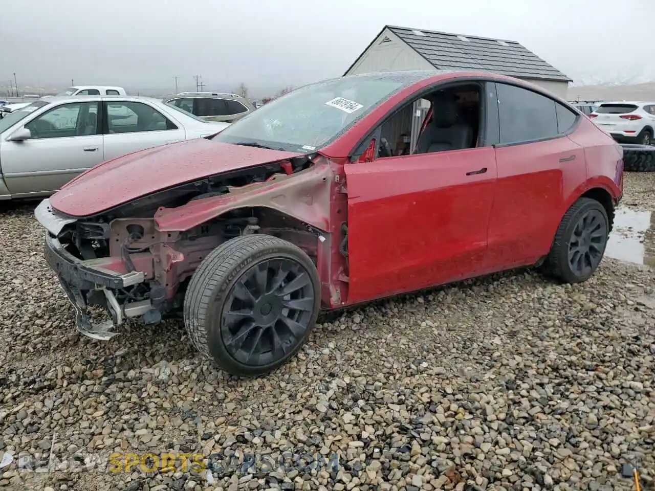 1 Photograph of a damaged car 5YJYGDEE6MF108060 TESLA MODEL Y 2021