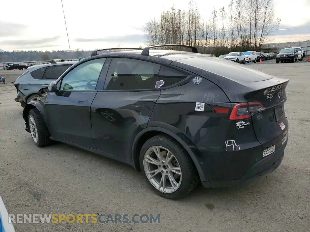 2 Фотография поврежденного автомобиля 5YJYGDEE6MF131113 TESLA MODEL Y 2021