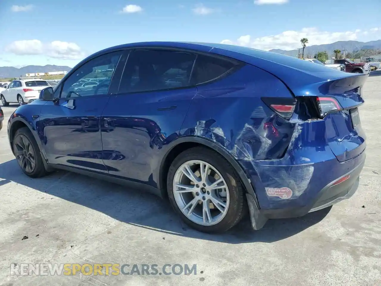 2 Photograph of a damaged car 5YJYGDEE6MF146002 TESLA MODEL Y 2021