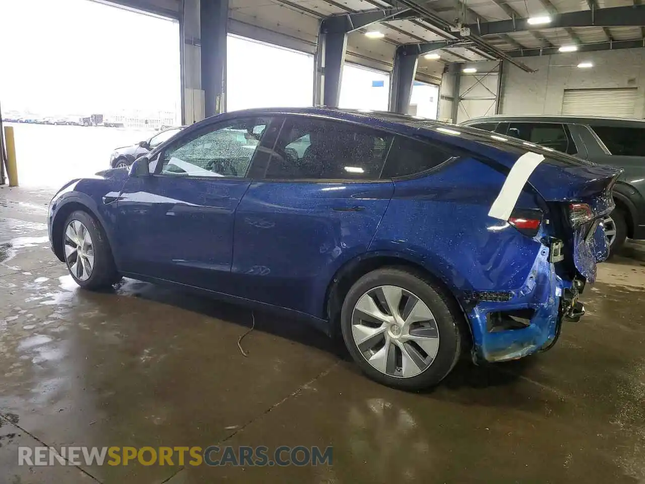 2 Photograph of a damaged car 5YJYGDEE6MF176729 TESLA MODEL Y 2021