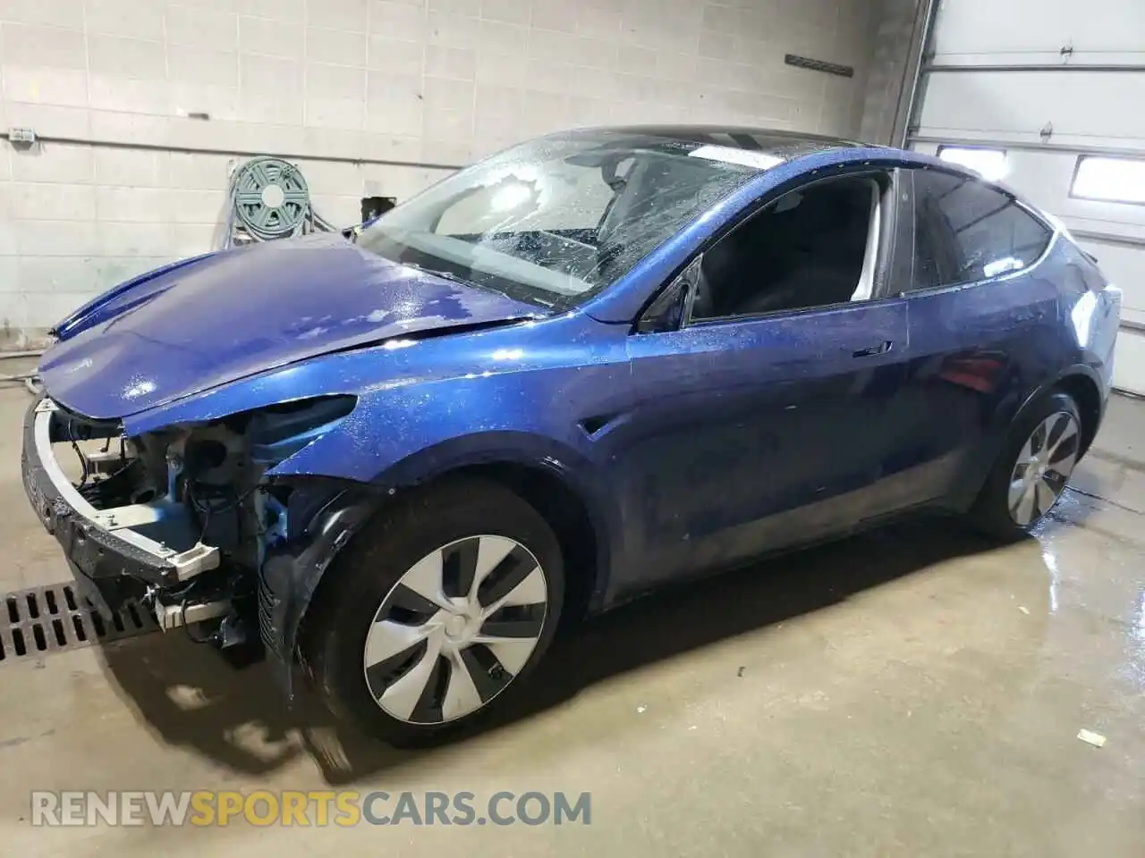 1 Photograph of a damaged car 5YJYGDEE6MF188346 TESLA MODEL Y 2021