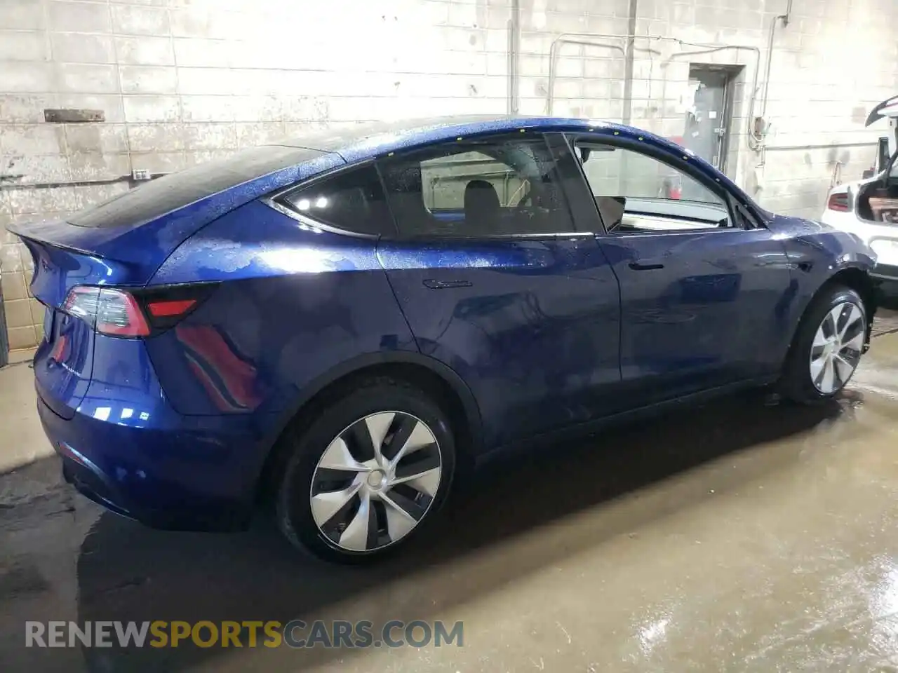 3 Photograph of a damaged car 5YJYGDEE6MF188346 TESLA MODEL Y 2021
