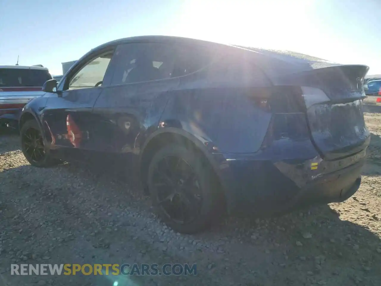 2 Photograph of a damaged car 5YJYGDEE6MF188606 TESLA MODEL Y 2021