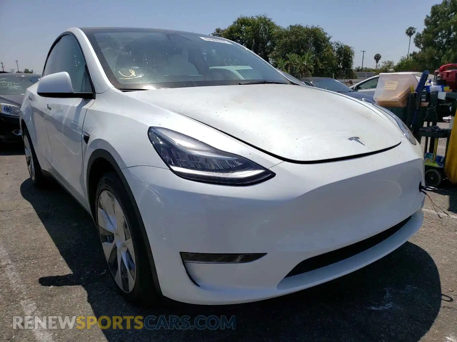 1 Photograph of a damaged car 5YJYGDEE6MF195605 TESLA MODEL Y 2021