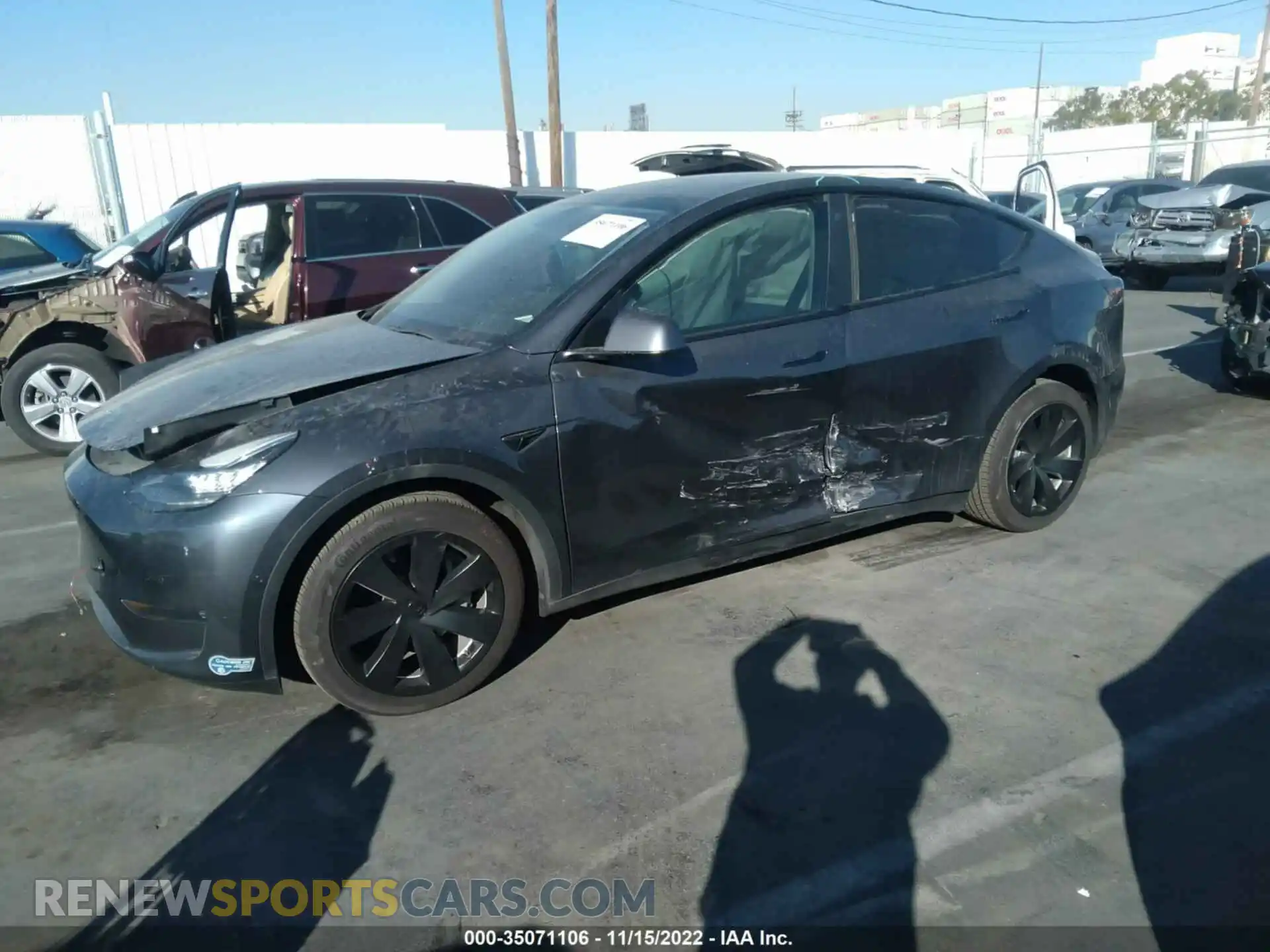 2 Photograph of a damaged car 5YJYGDEE6MF201676 TESLA MODEL Y 2021