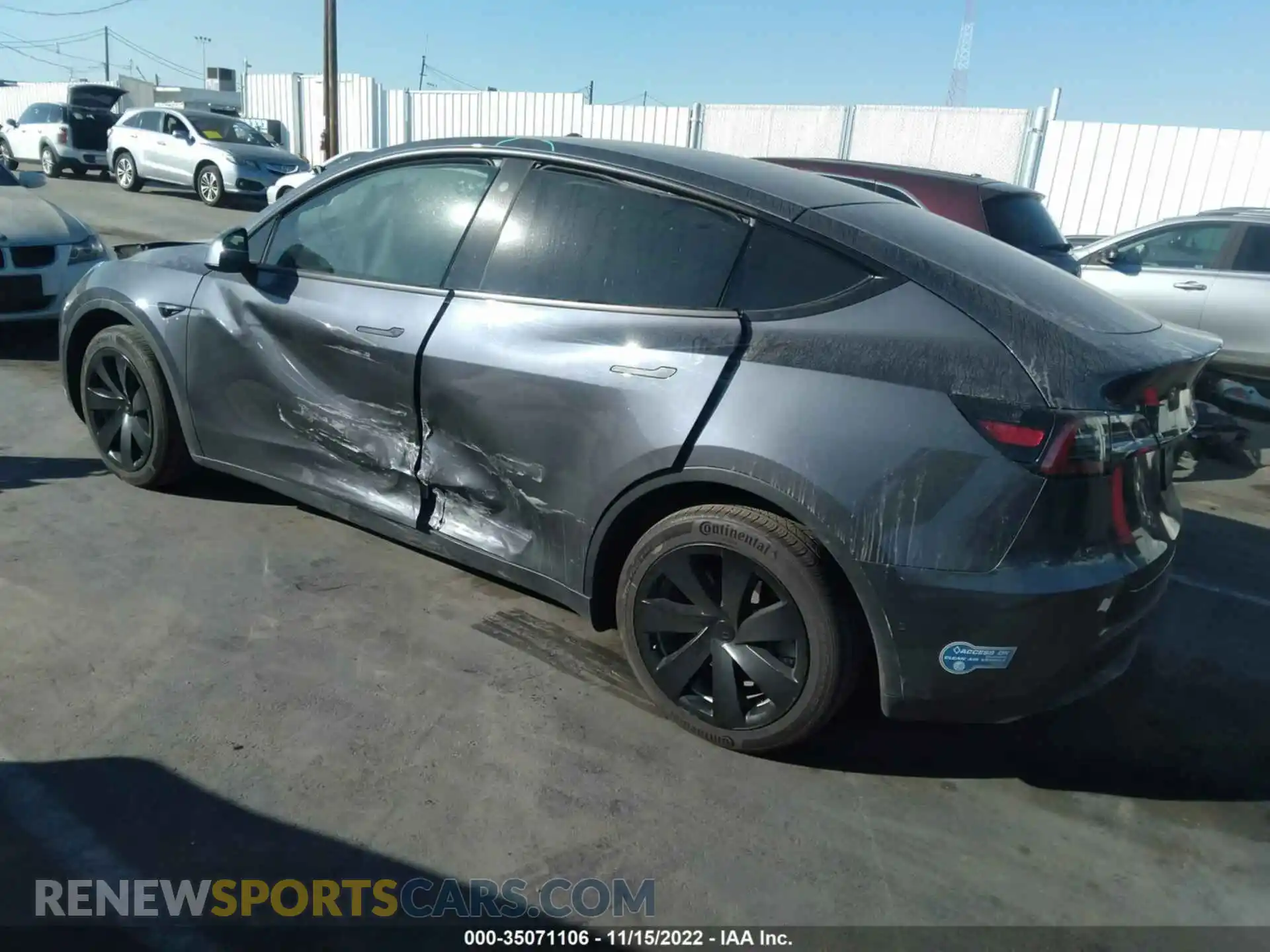 3 Photograph of a damaged car 5YJYGDEE6MF201676 TESLA MODEL Y 2021