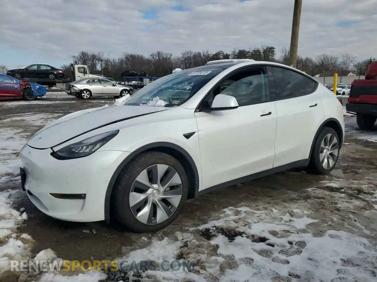 1 Photograph of a damaged car 5YJYGDEE6MF204268 TESLA MODEL Y 2021