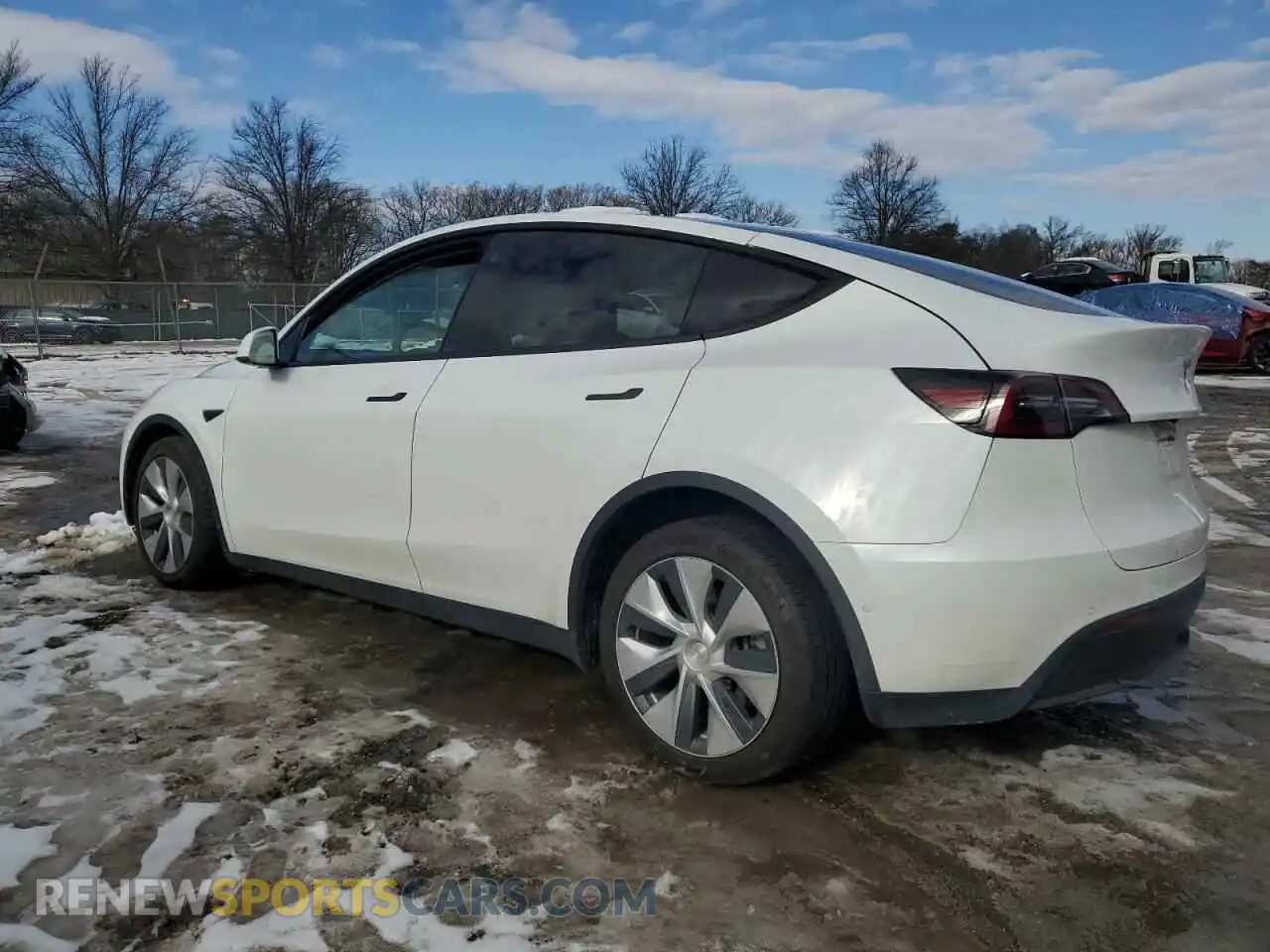 2 Photograph of a damaged car 5YJYGDEE6MF204268 TESLA MODEL Y 2021